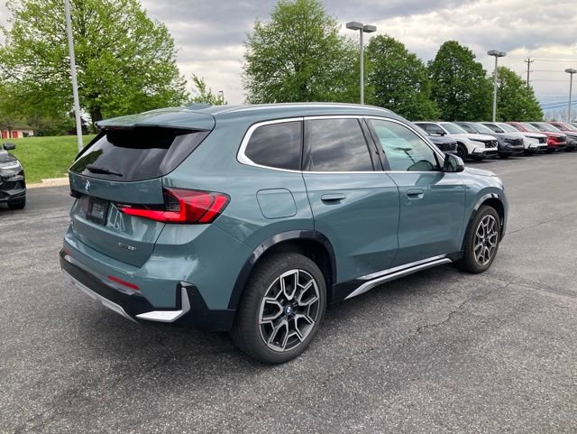 Used 2025 BMW X1 xDrive28i w/ Technology Package AWD/4WD image 3