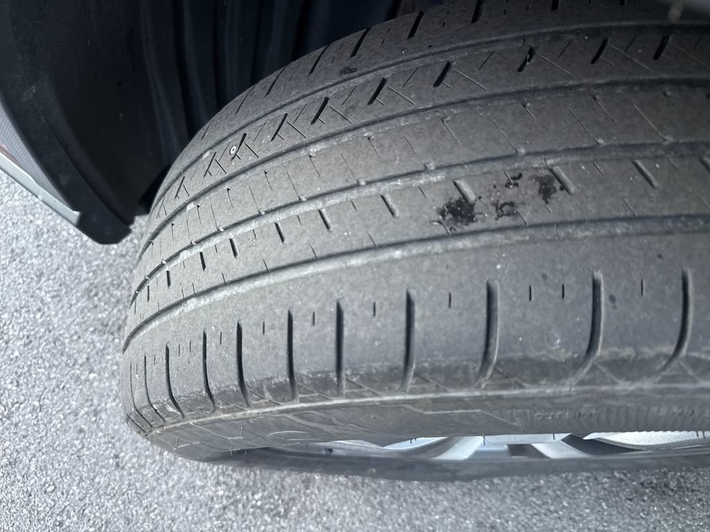 Used 2019 Subaru Ascent Premium AWD/4WD image 28