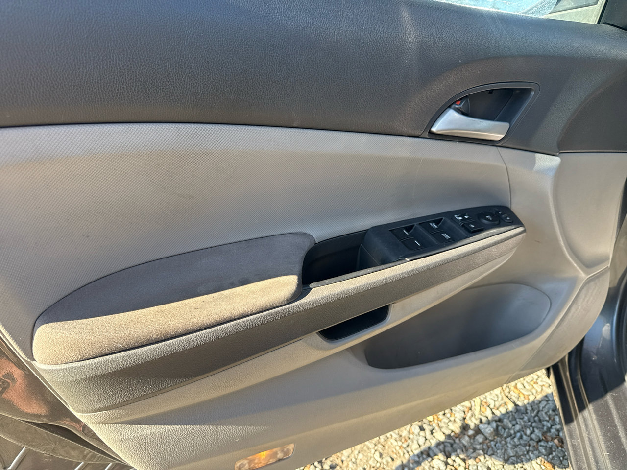 Used 2010 Honda Accord LX-P image 7