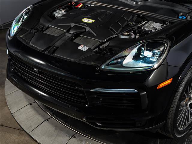 Certified 2020 Porsche Cayenne Coupe AWD/4WD image 17