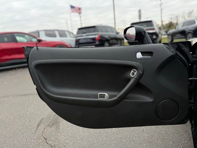 Used 2006 Pontiac Solstice Convertible w/ Premium Package image 12