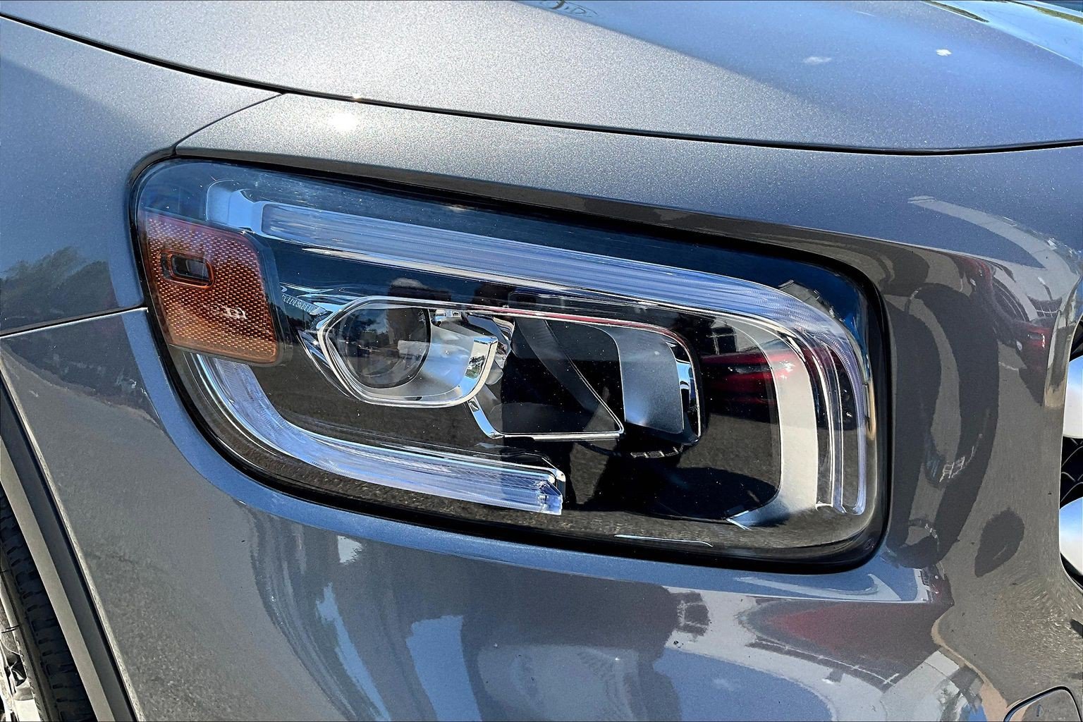 Used 2023 Mercedes-Benz GLB 250 4MATIC image 31