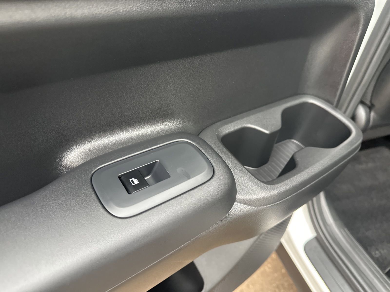 Used 2025 Hyundai Santa Fe SE image 23