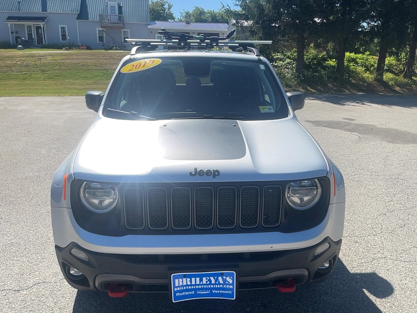 Used 2019 Jeep Renegade Trailhawk w/ LED Lighting Group AWD/4WD image 3