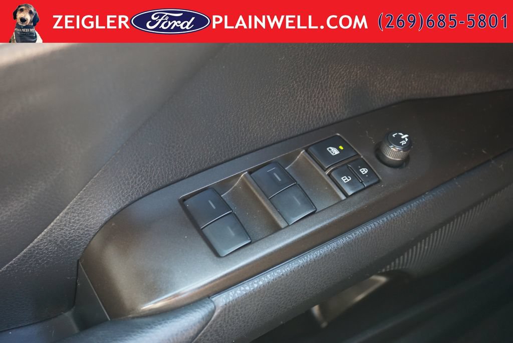 Used 2022 Toyota Camry SE w/ Cold Weather Package AWD/4WD image 29