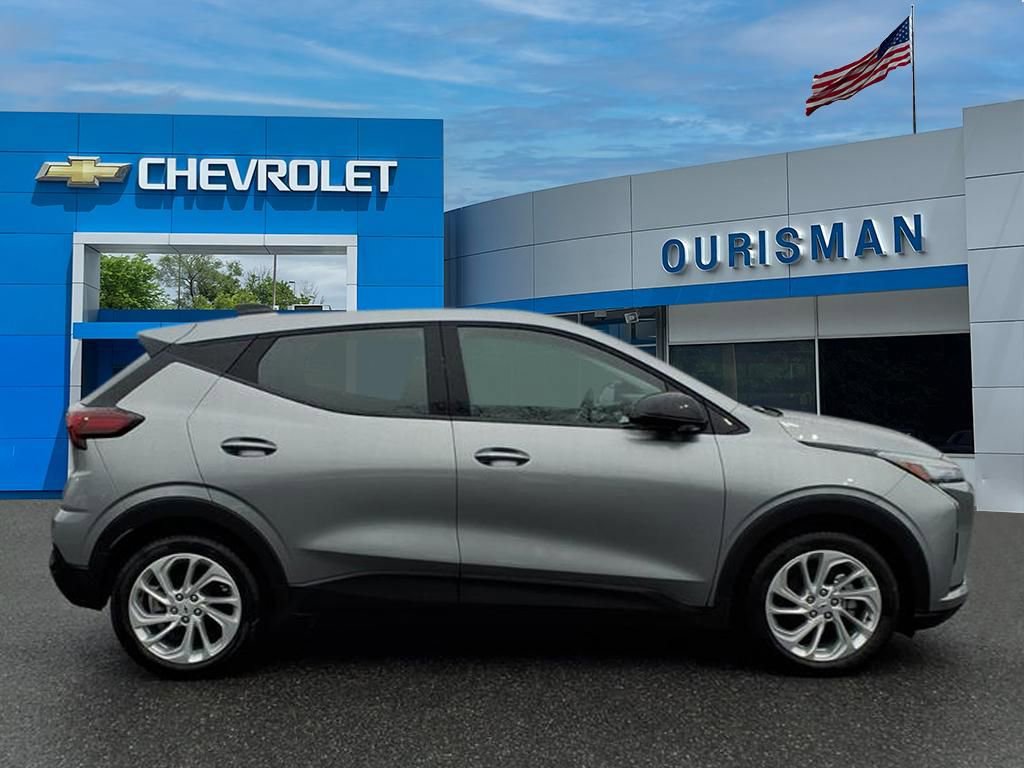 New 2027 Chevrolet Bolt LT w/ Comfort Package image 2