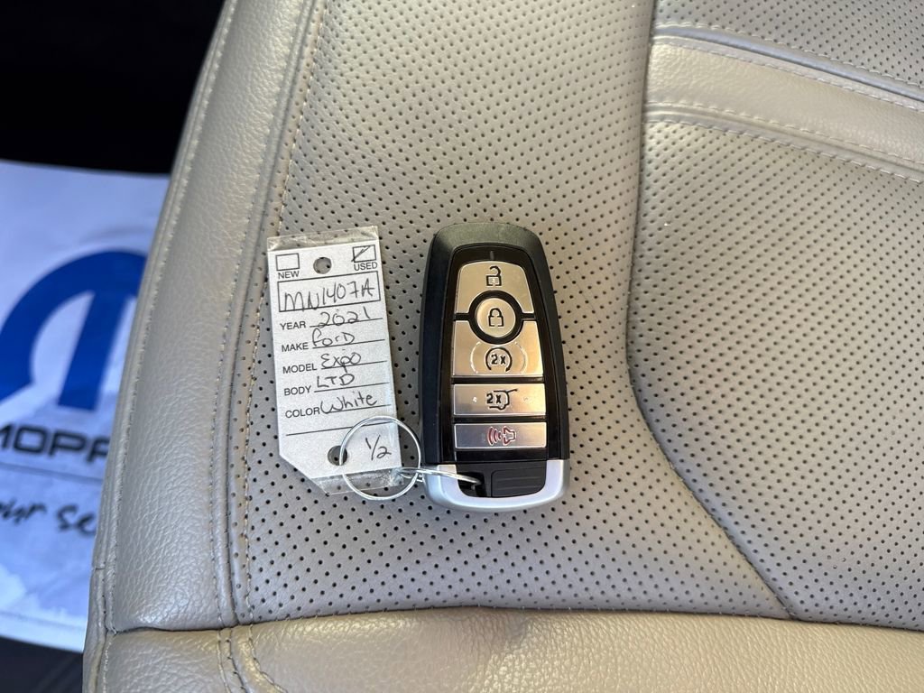 Used 2021 Ford Expedition Limited image 28