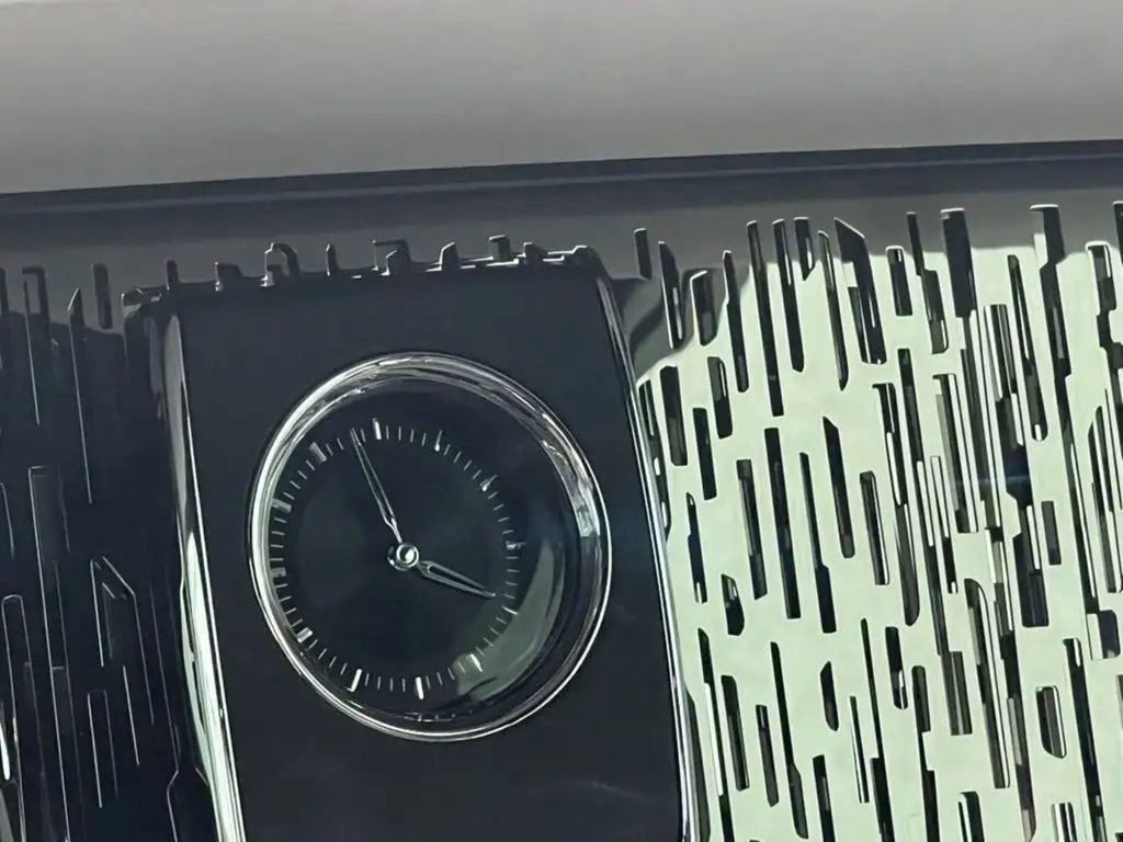 Used 2020 Rolls-Royce Phantom Sedan RWD image 23