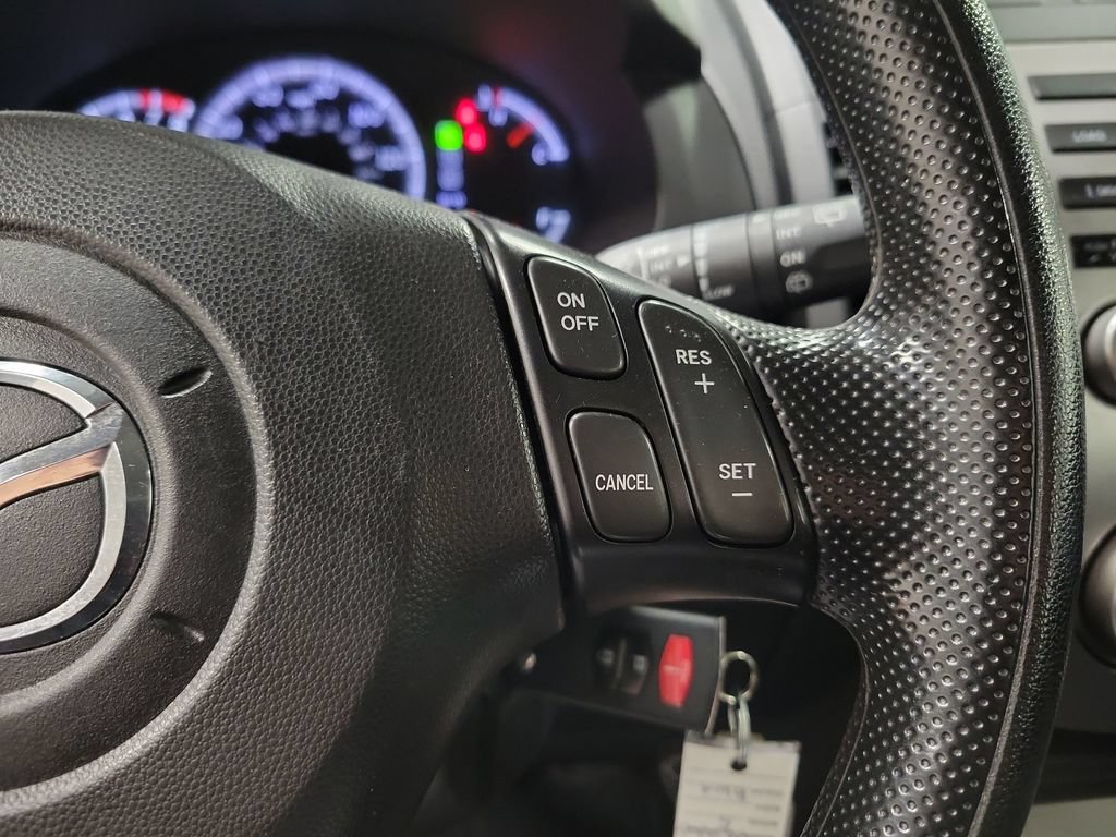 Used 2010 MAZDA MAZDA5 Sport FWD image 21