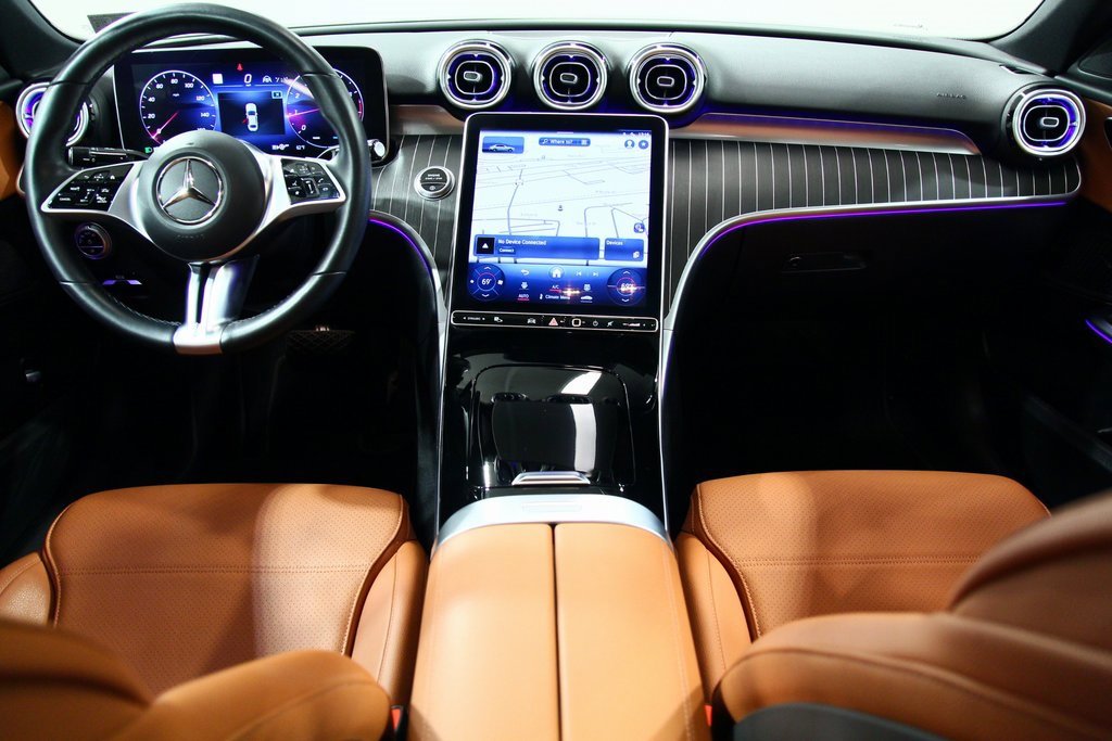 Used 2023 Mercedes-Benz C 300 Sedan image 4