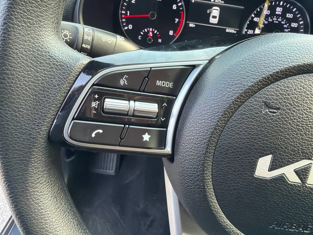 Certified 2024 Kia Forte LXS w/ LXS Technology Package FWD image 16