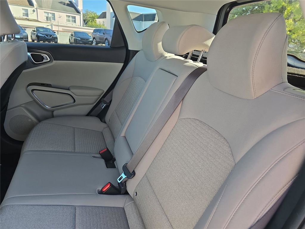 Used 2021 Kia Soul EX image 13