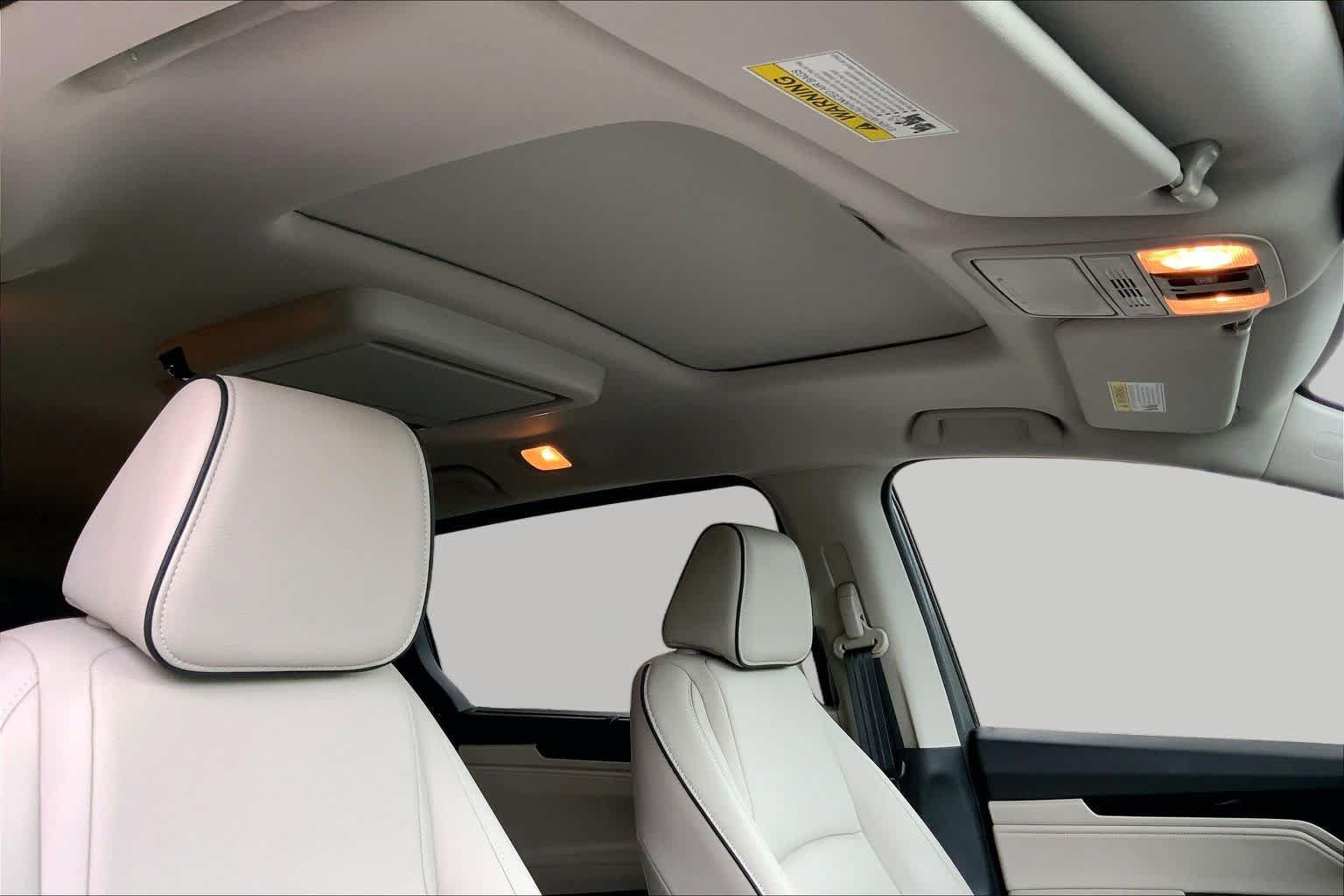 Used 2025 Honda Odyssey Touring image 14