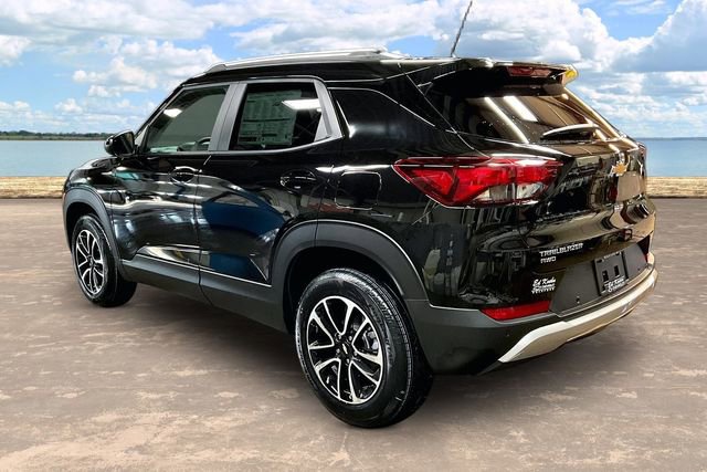 New 2026 Chevrolet TrailBlazer LT w/ Convenience Package image 3