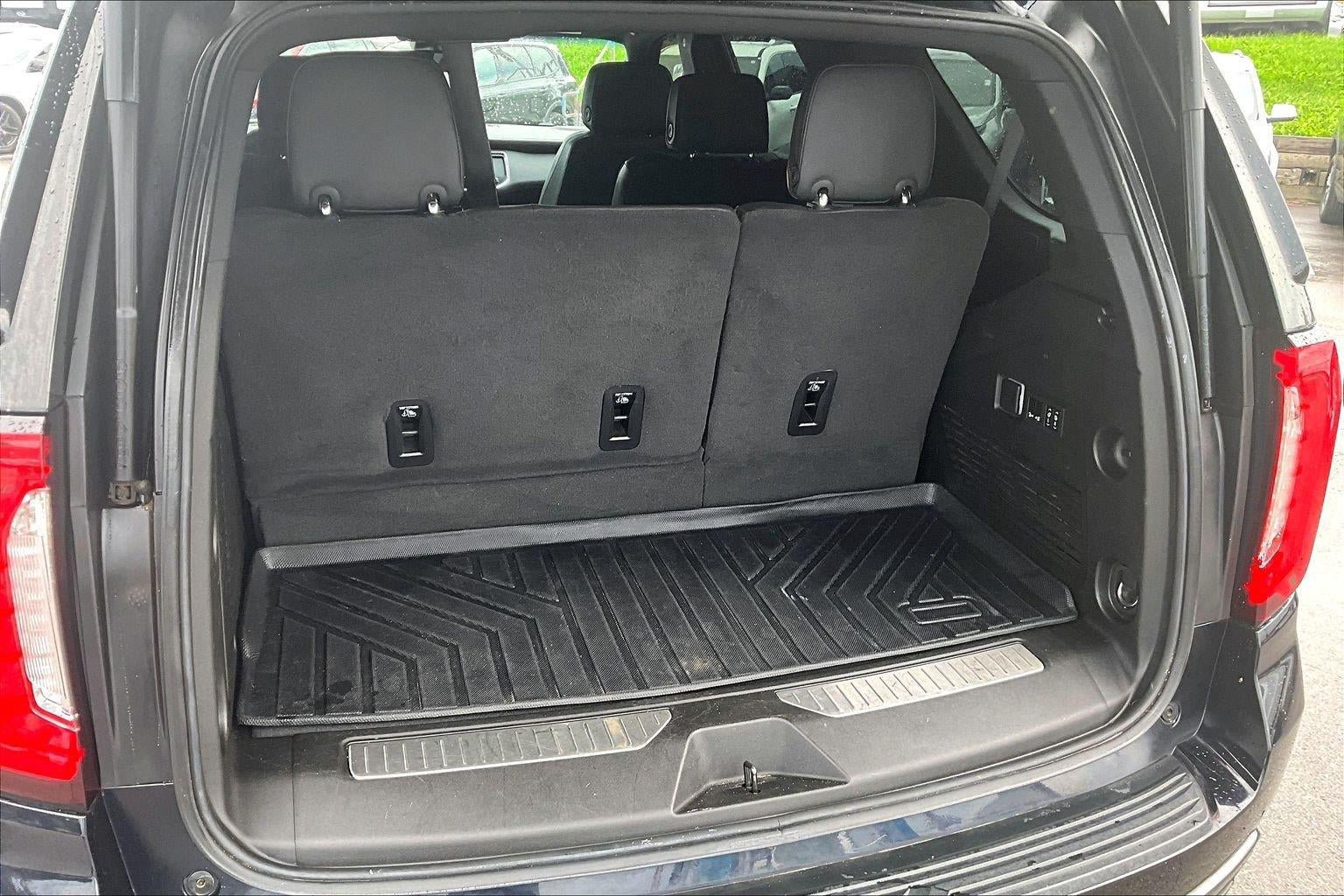 Used 2024 GMC Yukon AT4 AWD/4WD image 4