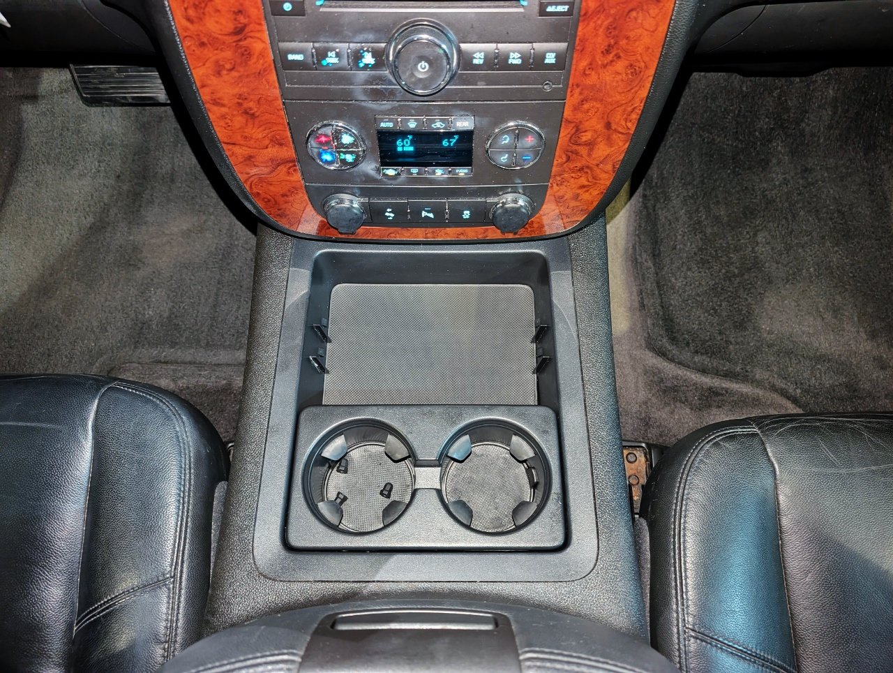 Used 2014 Chevrolet Suburban LT AWD/4WD image 41