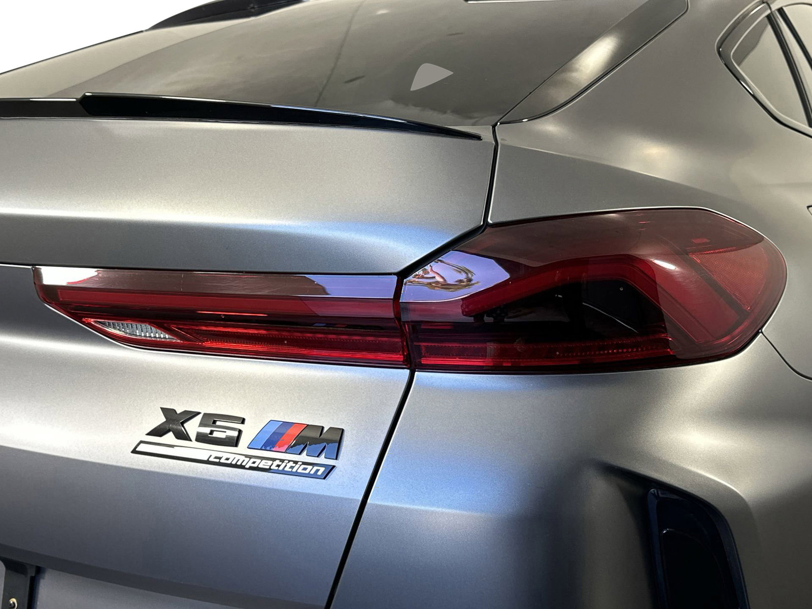 Used 2025 BMW X6 M Competition w/ Executive Package image 25