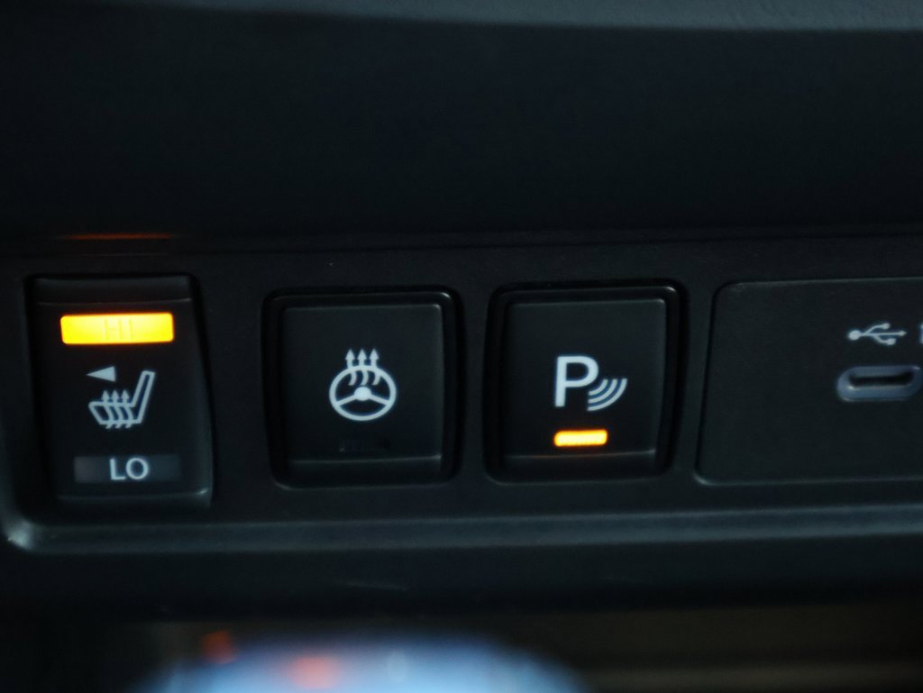 Used 2023 Nissan Frontier PRO-4X w/ Pro Convenience Package image 23