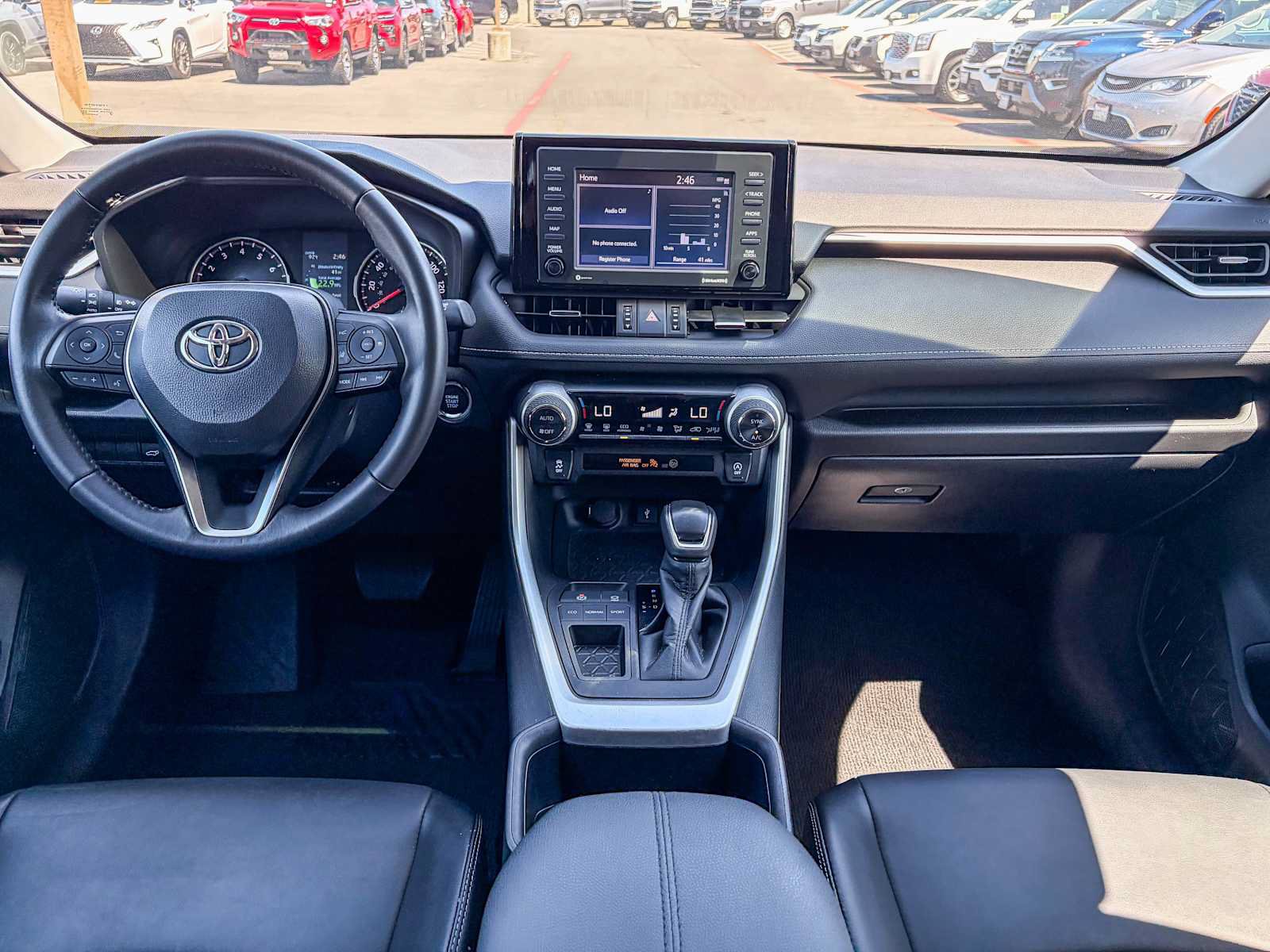 Used 2022 Toyota RAV4 XLE Premium w/ Carpet Mat Package (TMS) FWD image 11