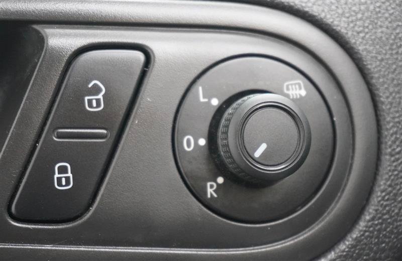 Used 2018 Volkswagen Beetle 2.0T S w/ Style & Comfort Package For S FWD image 24