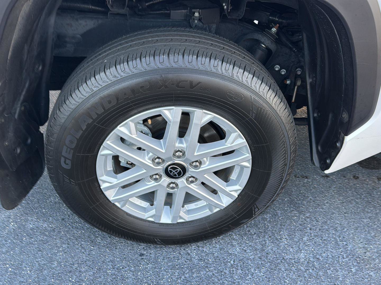 Used 2024 Toyota Tundra SR5 w/ SR5 Premium Package image 34