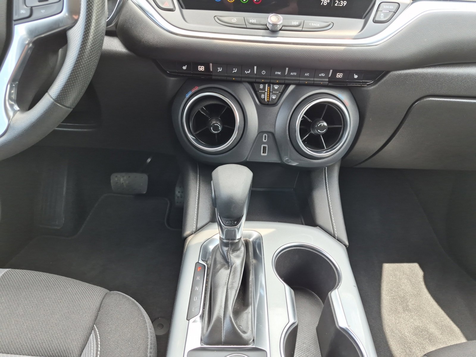 Used 2025 Chevrolet Blazer LT FWD image 21