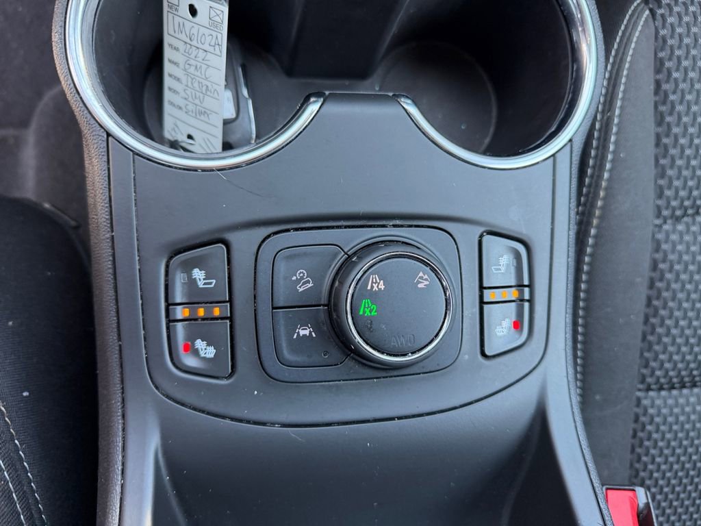 Used 2022 GMC Terrain SLE w/ Driver Convenience Package image 30