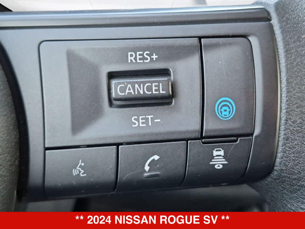 Used 2024 Nissan Rogue SV AWD/4WD image 22