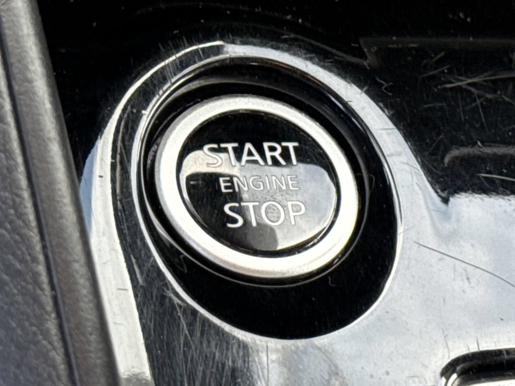 Certified 2023 Nissan Versa SV FWD image 42