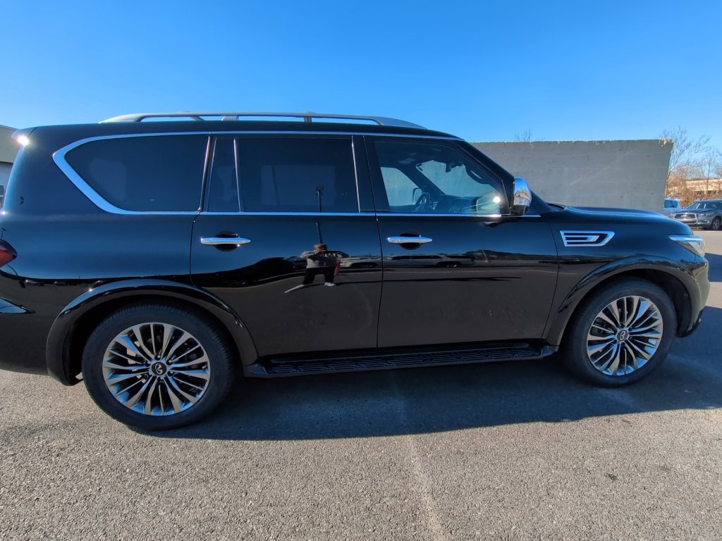 Used 2021 INFINITI QX80 Sensory w/ All-Season Package image 3