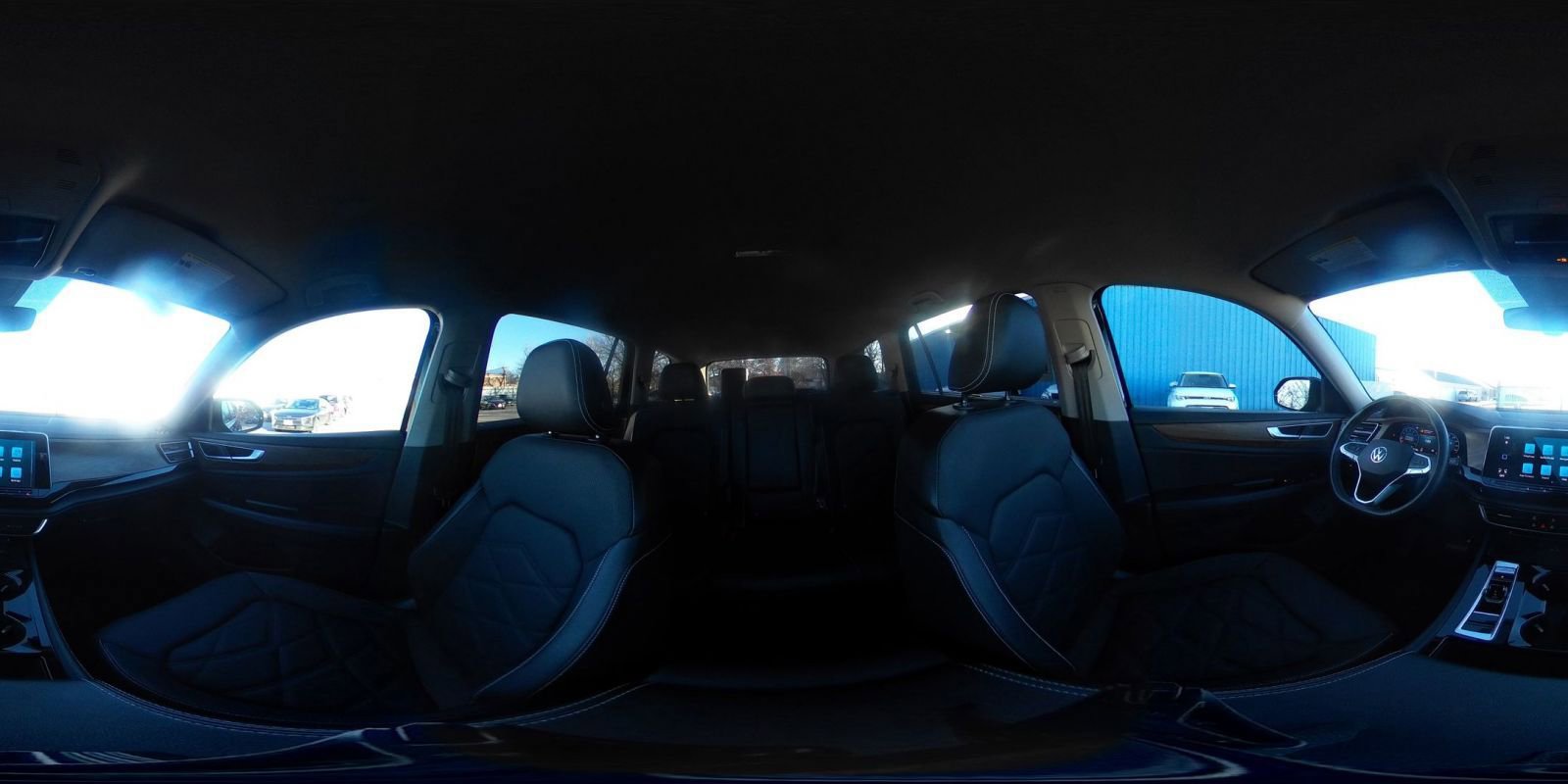 Used 2025 Volkswagen Atlas SE image 42