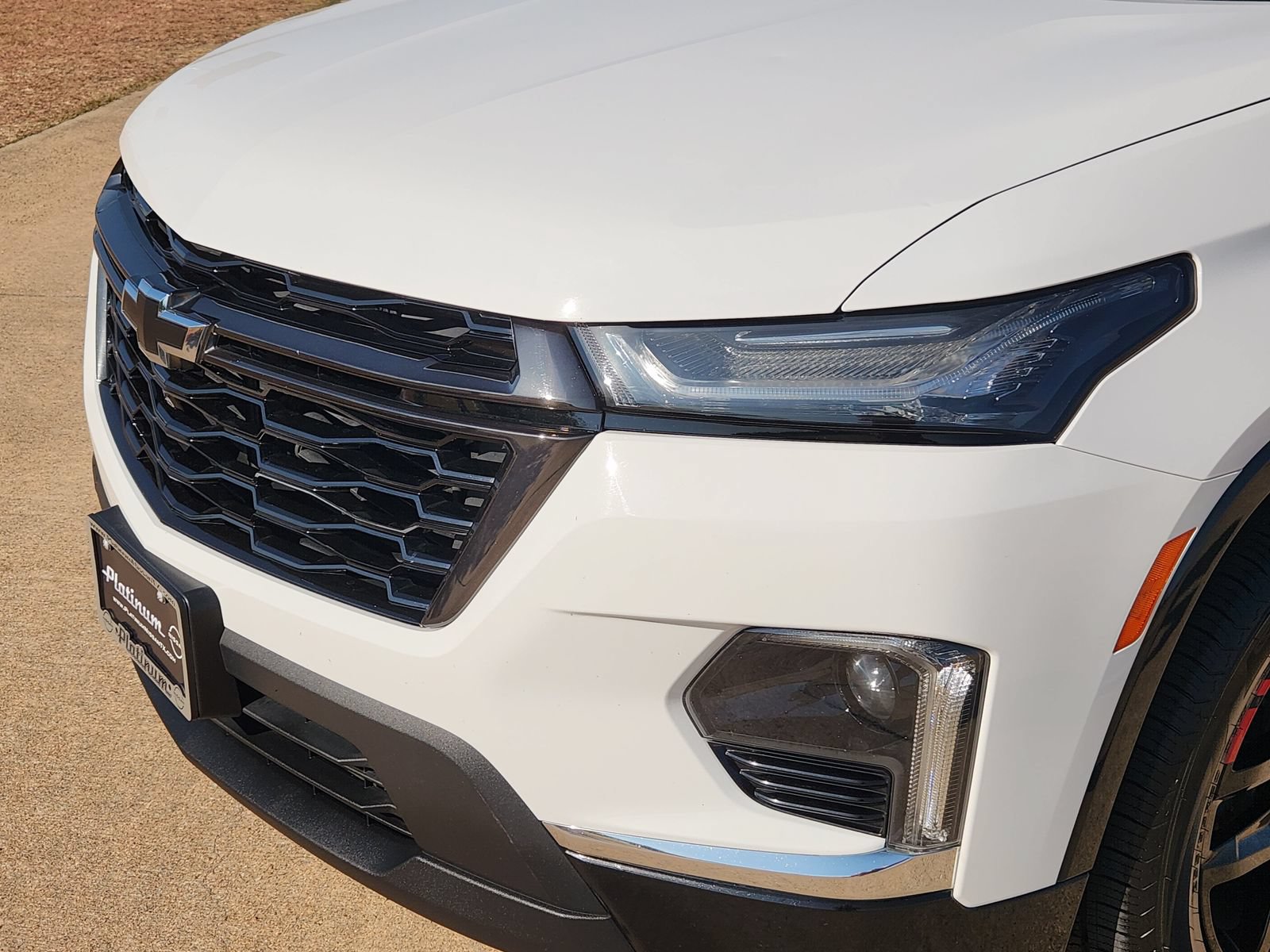 Used 2023 Chevrolet Traverse Premier w/ Redline Edition FWD image 10