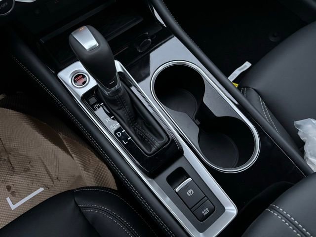 New 2025 Nissan Altima 2.5 SL AWD/4WD image 12