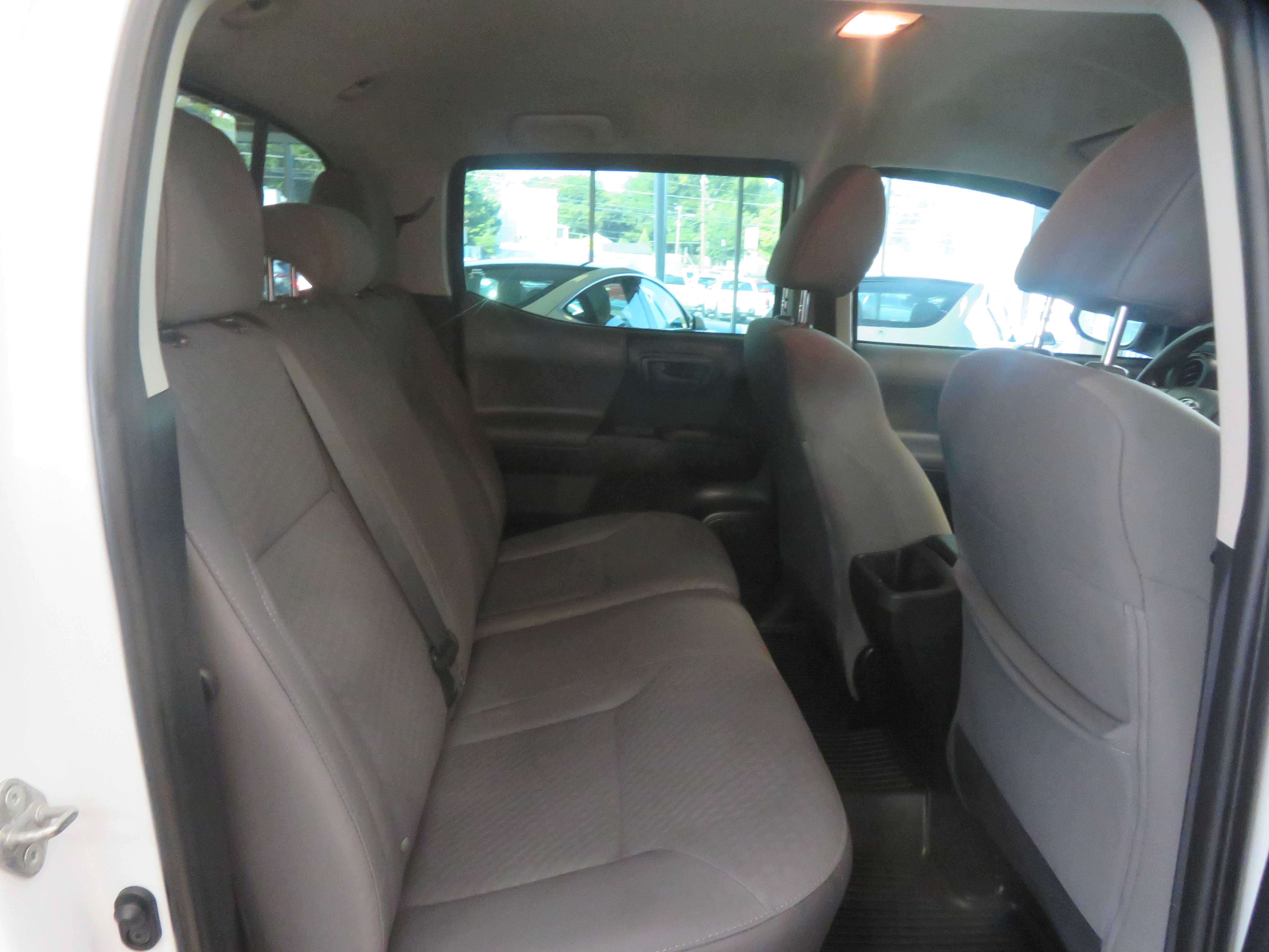 Used 2020 Toyota Tacoma SR AWD/4WD image 22