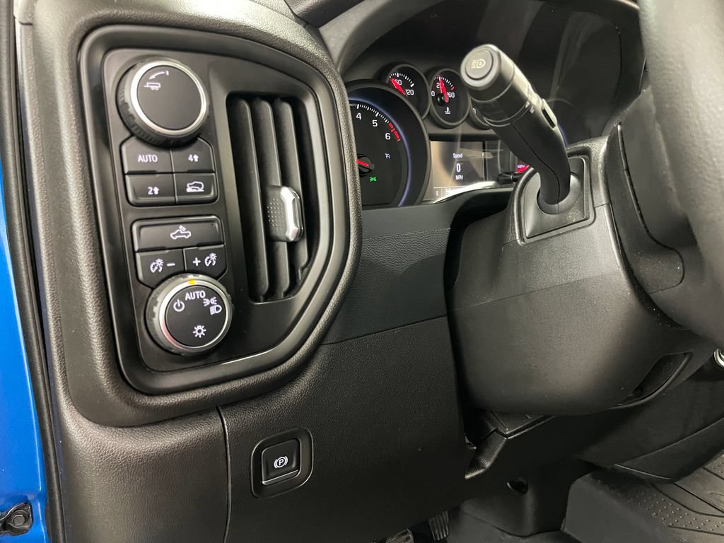 Certified 2022 Chevrolet Silverado 1500 Custom w/ Rally Edition AWD/4WD image 25