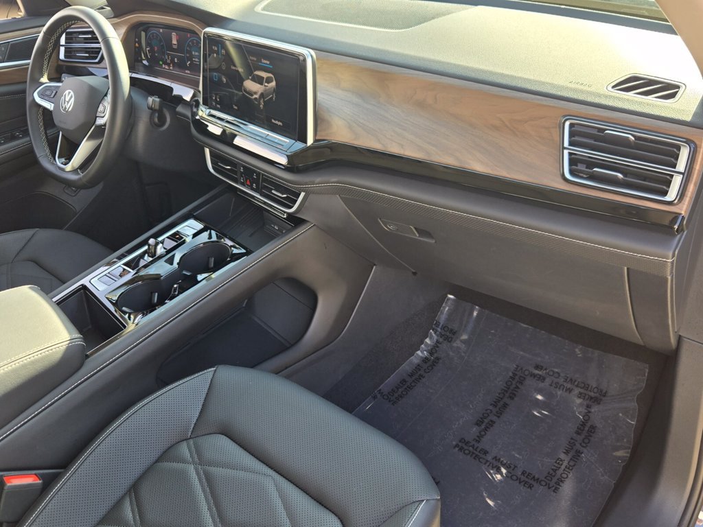 Certified 2026 Volkswagen Atlas SE FWD image 19