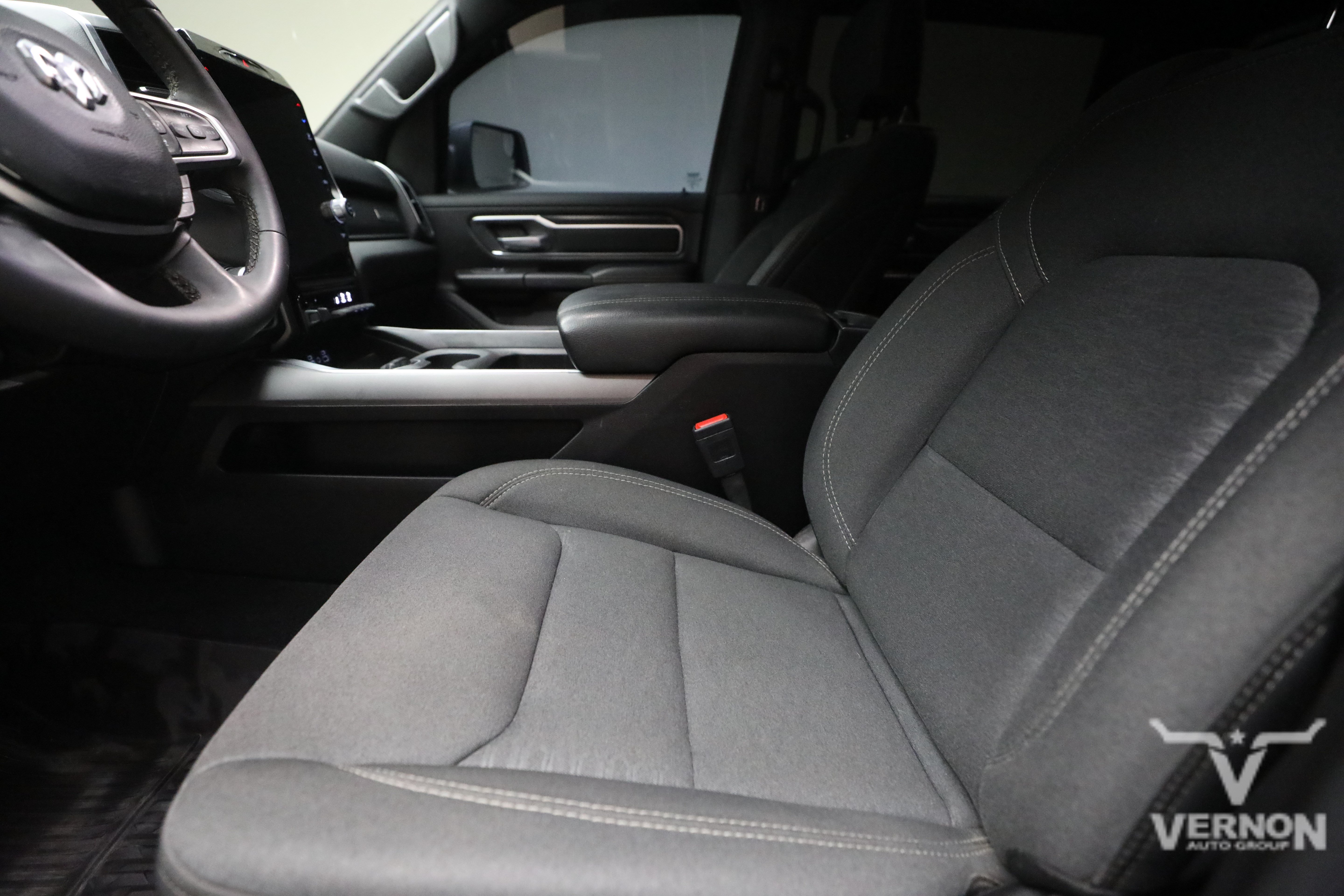Used 2025 RAM 1500 Big Horn AWD/4WD image 10