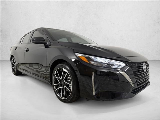 Used 2025 Nissan Sentra SR FWD image 1