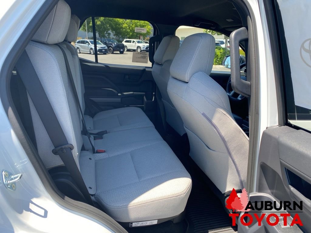 New 2026 Toyota 4Runner SR5 AWD/4WD image 10