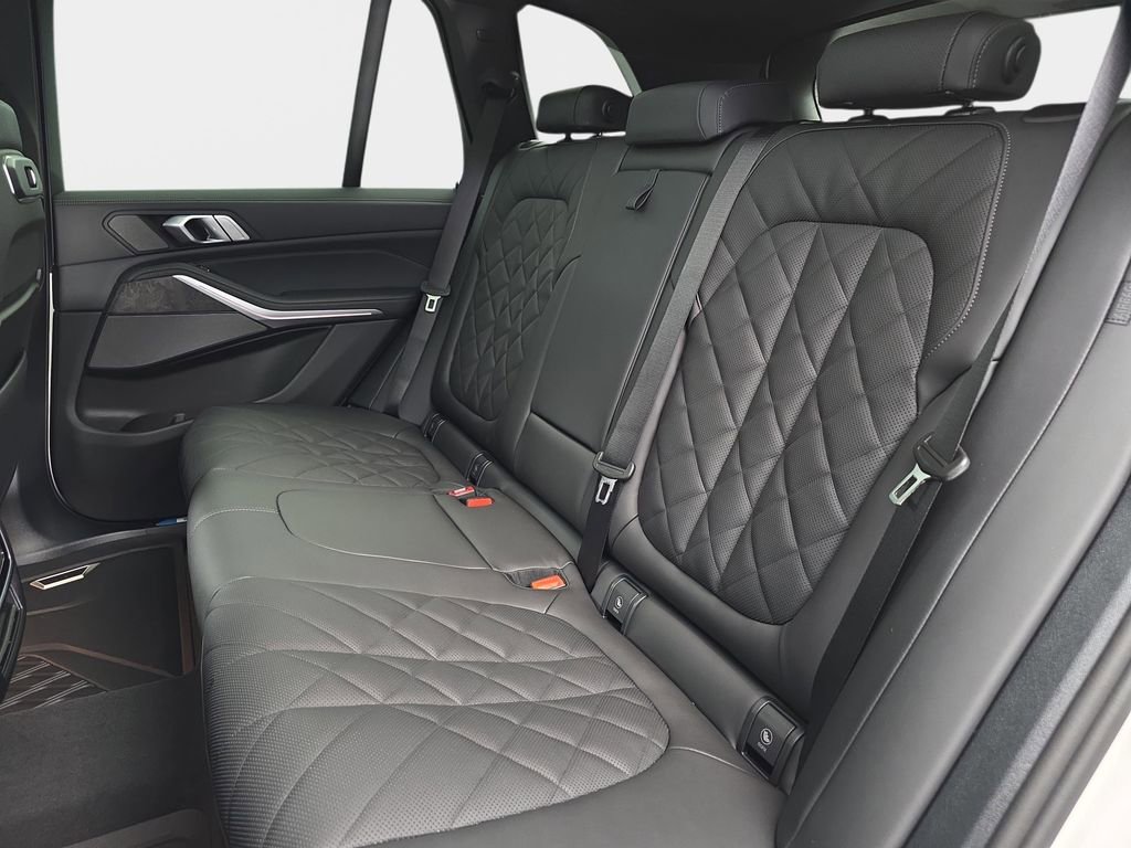 New 2026 BMW X5 xDrive40i w/ Off-Road Package image 14