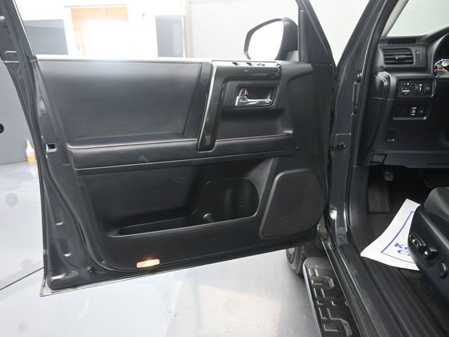 Used 2024 Toyota 4Runner TRD Off-Road image 10
