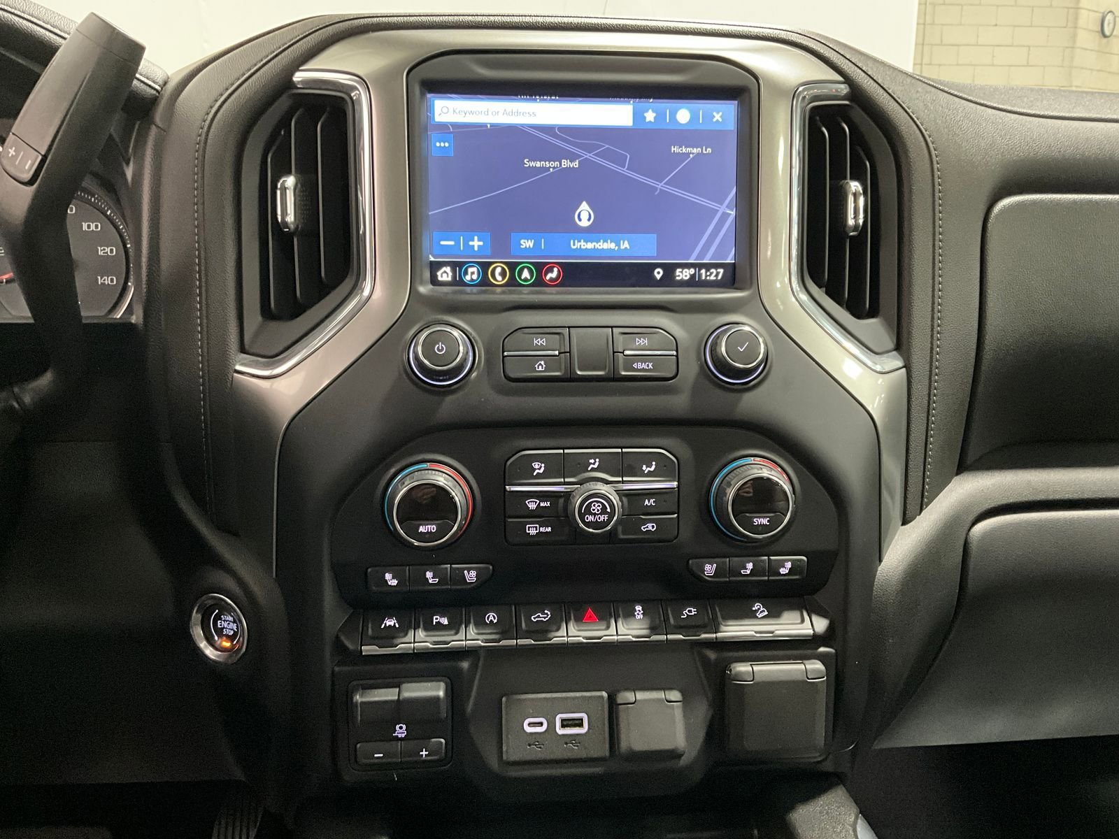 Used 2019 Chevrolet Silverado 1500 LTZ w/ LTZ Premium Package AWD/4WD image 5