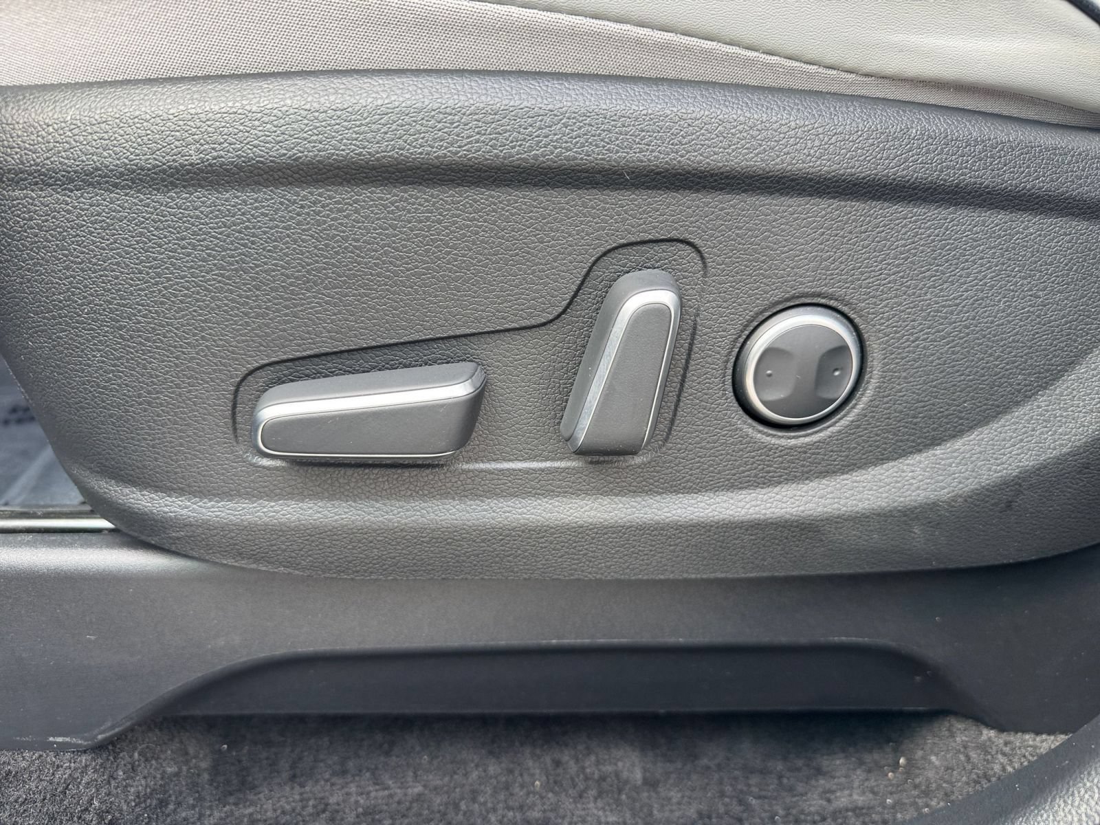 Used 2025 Hyundai Palisade SEL FWD image 22