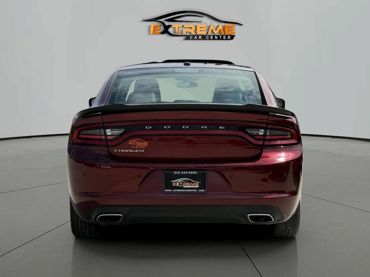 Used 2021 Dodge Charger SXT w/ Leather Interior Group RWD image 5