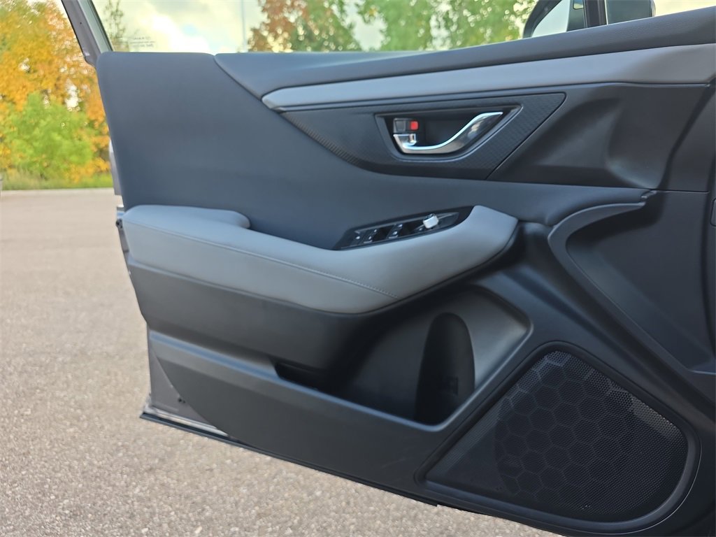 Used 2023 Subaru Outback Premium image 27