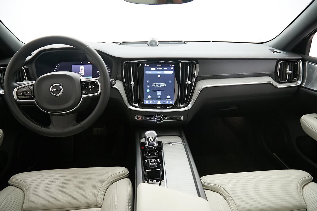 Certified 2024 Volvo V60 B5 Cross Country Ultimate AWD/4WD image 22