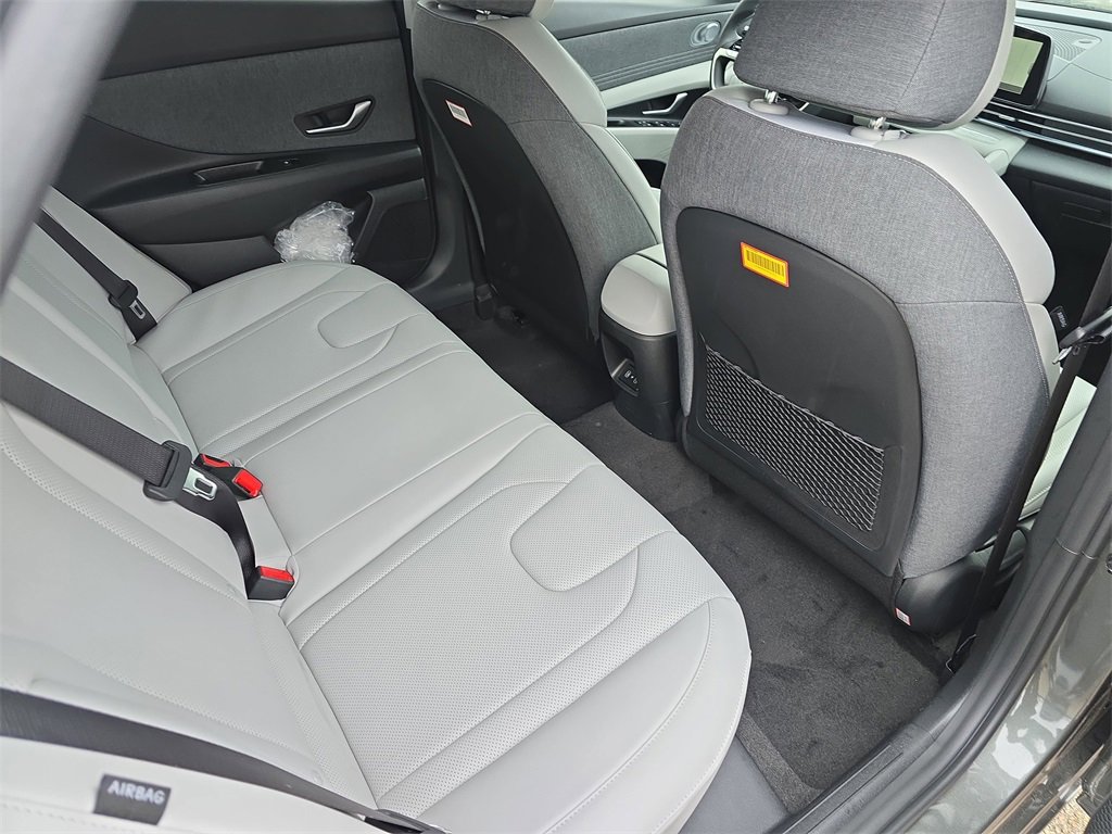 New 2026 Hyundai Elantra Limited image 11