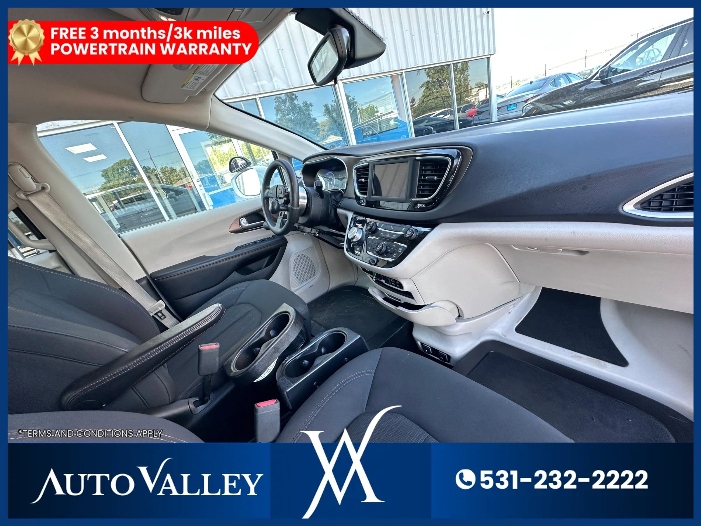 Used 2018 Chrysler Pacifica Touring Plus FWD image 20
