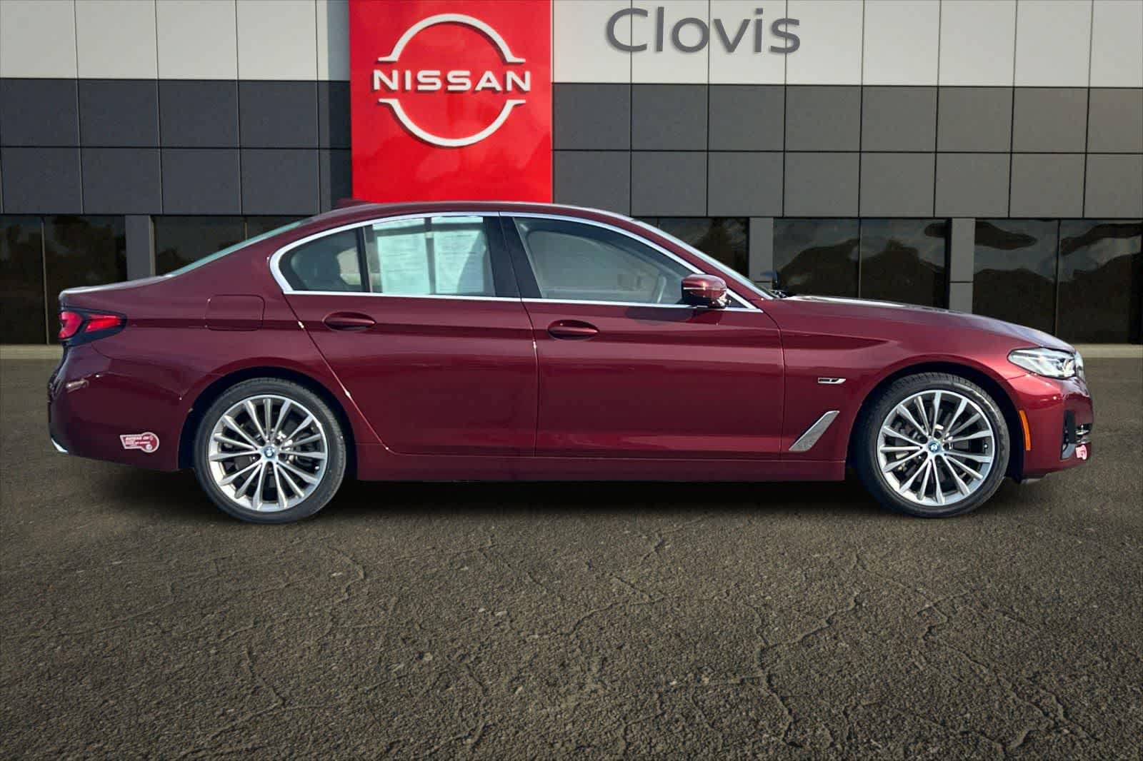 Used 2023 BMW 530e RWD image 9
