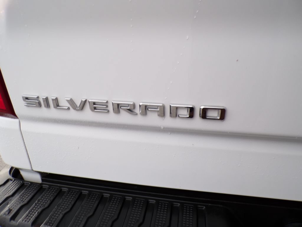 Used 2023 Chevrolet Silverado 1500 RST AWD/4WD image 18